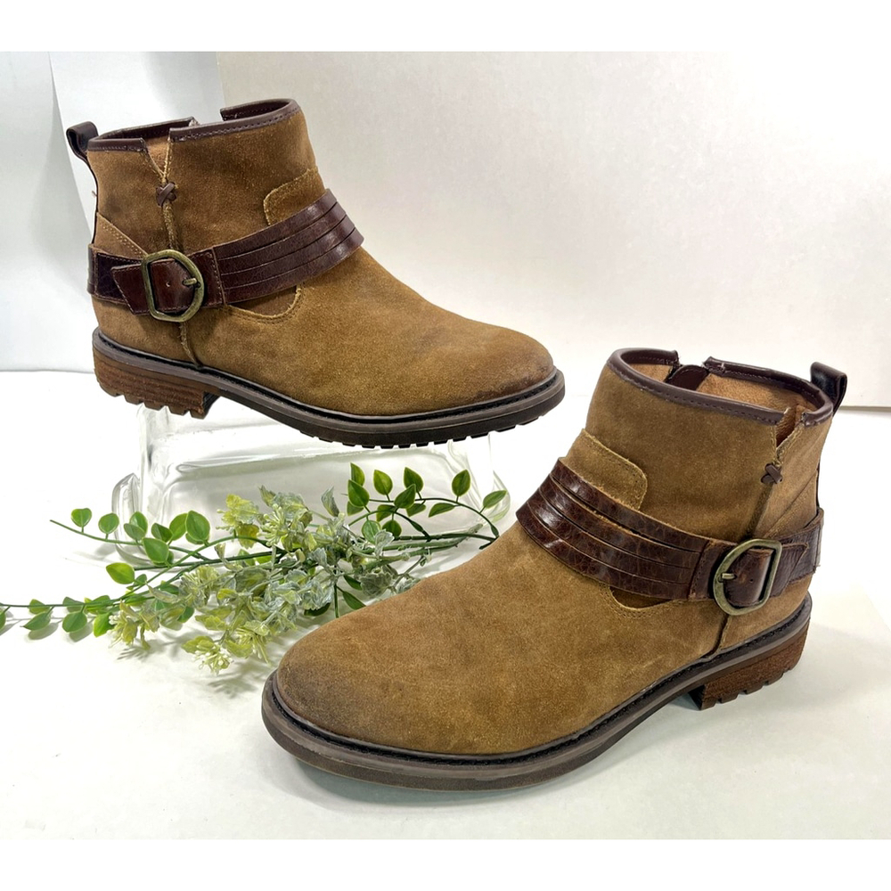 Sofft‎ Boots Womens Size 9.5 Suede Leather Ankle Buckle Strap Zip Lug Sole